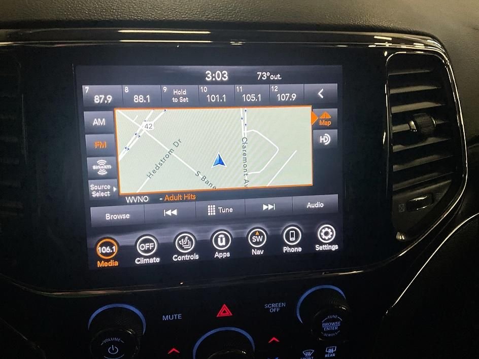 Used 2021 Blue Jeep Limited image 19