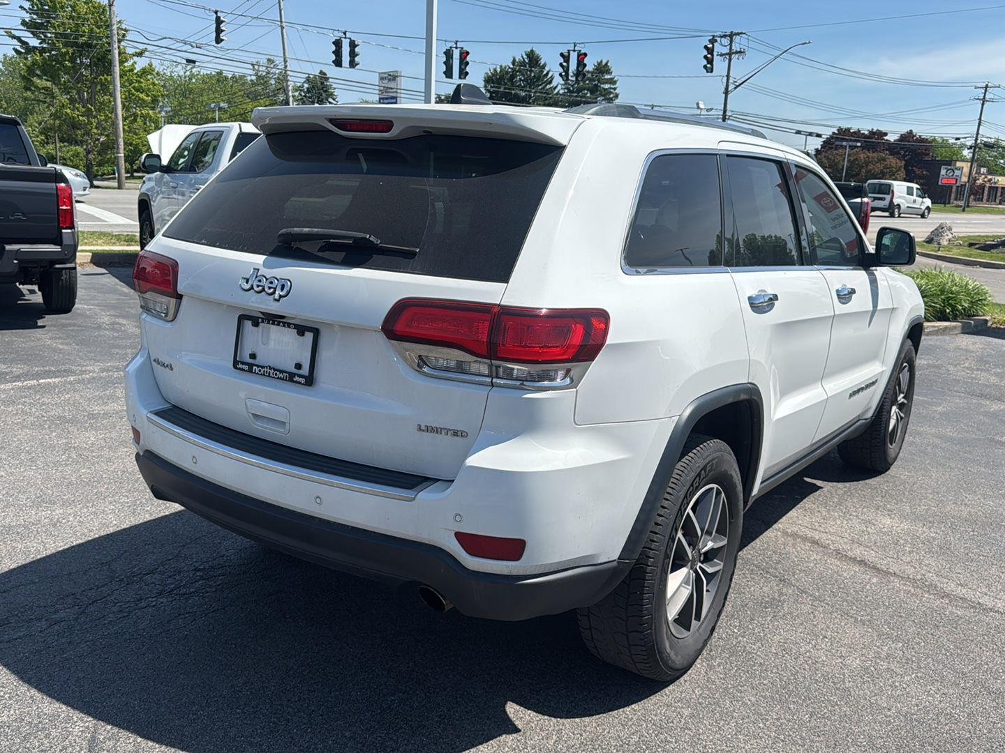 Used 2020 Bright White Clearcoat Jeep Limited image 6