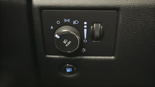 Used 2015 Brilliant Black Crystal Pearlcoat Jeep Summit image 30
