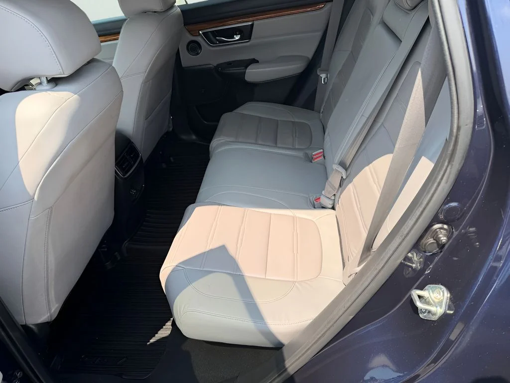 Used 2020 Obsidian Blue Pearl Honda Touring image 13