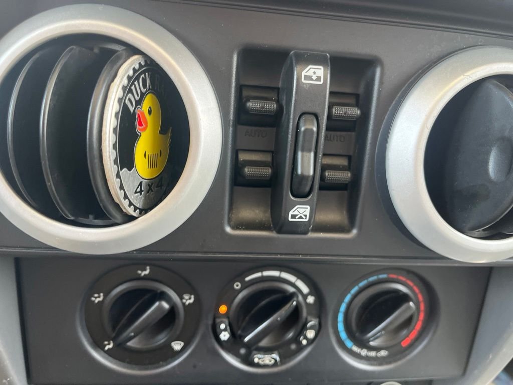 Used 2008 Silver Jeep Unlimited Sahara image 16
