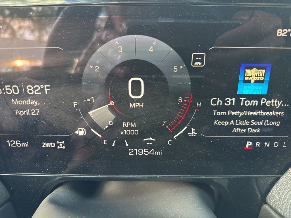 2025 GMC Yukon Denali - Photo 49