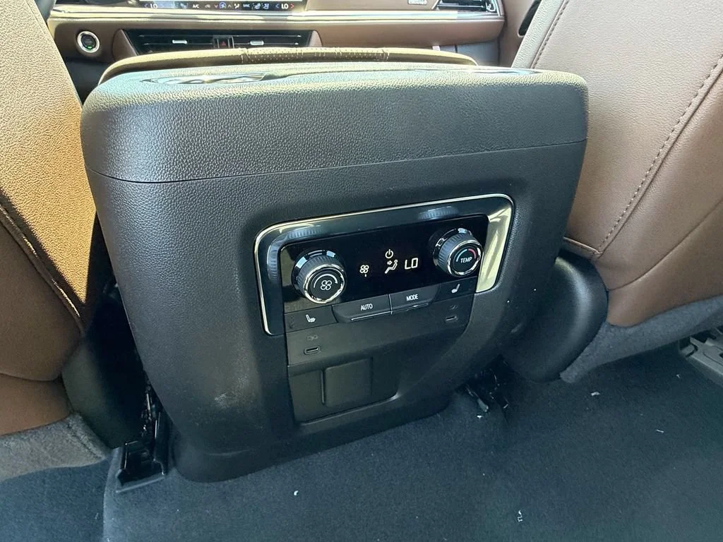 New 2026 Polar White Tricoat Chevrolet High Country image 11