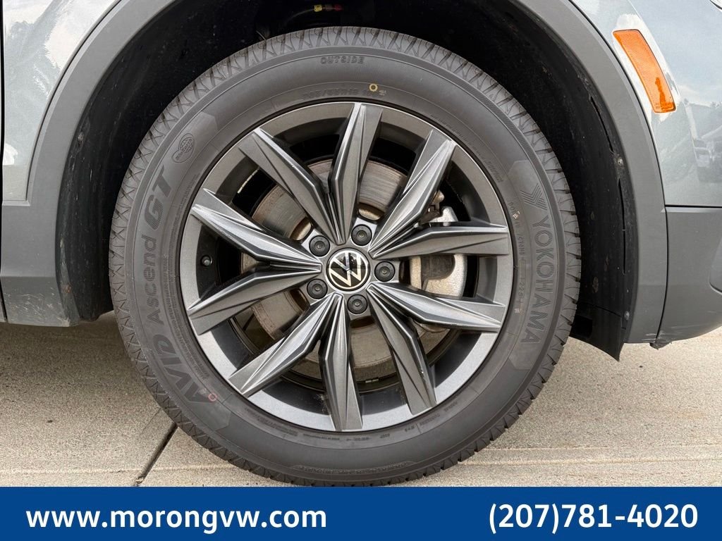 Used 2023 Gray Volkswagen 2.0T SE image 8