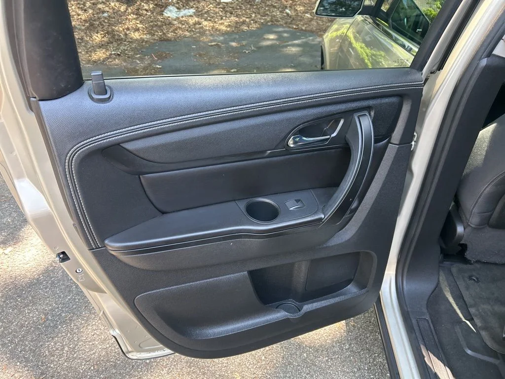 Used 2015 Gold Chevrolet LT image 25
