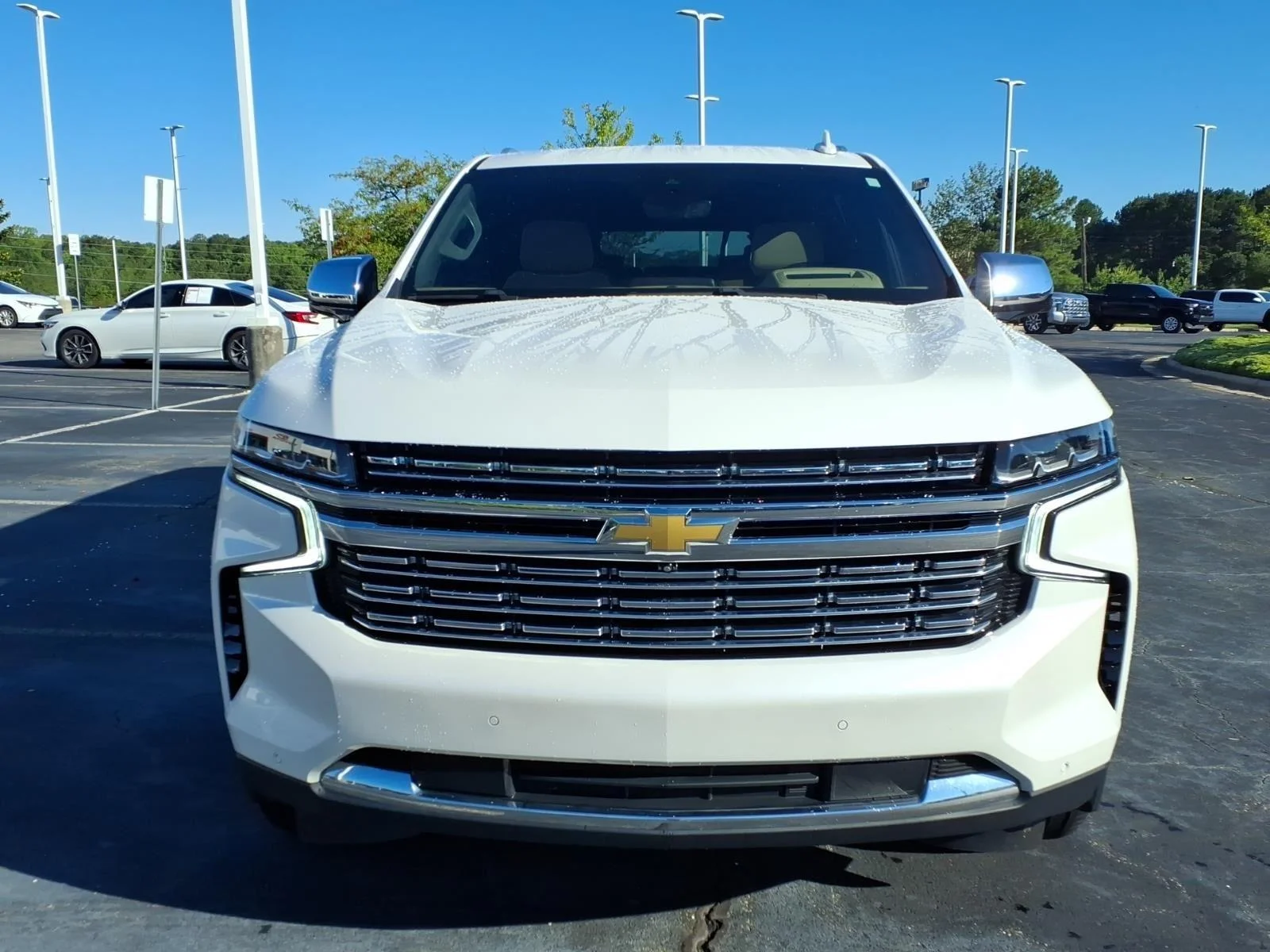 Used 2024 Iridescent Pearl Tricoat Chevrolet Premier image 13
