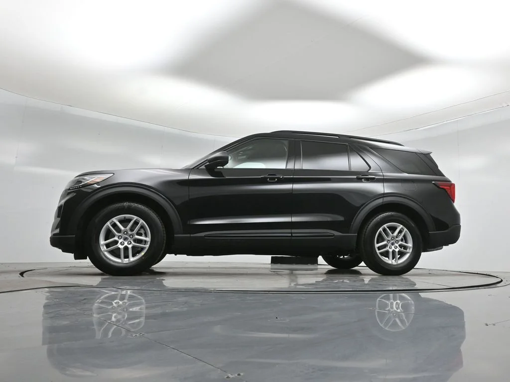 New 2026 Agate Black Metallic Ford Active image 51