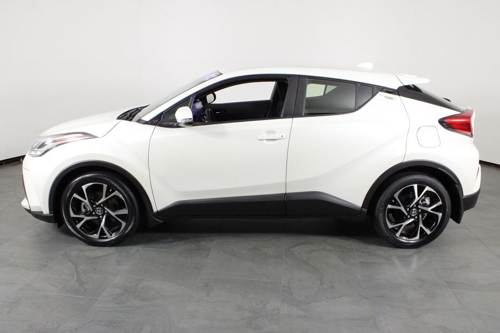 Used 2021 White Toyota XLE image 13