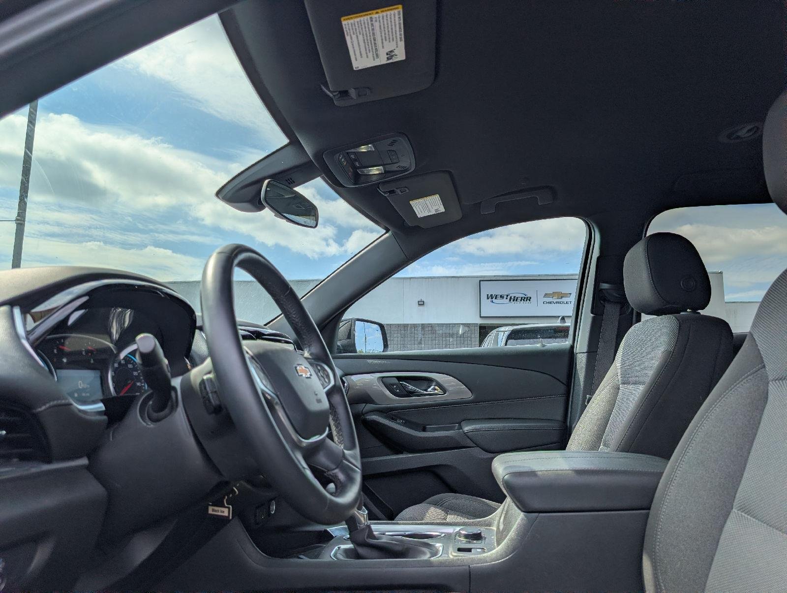 Used 2023 Mosaic Black Metallic Chevrolet LT Cloth image 9