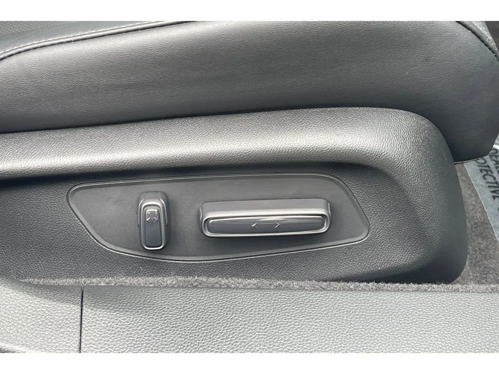 Certified Used 2025 Platinum White Pearl Honda HYBRID EX-L image 76