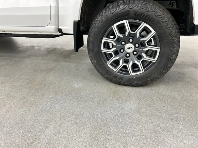 2026 Chevrolet Colorado Z71 - Photo 5