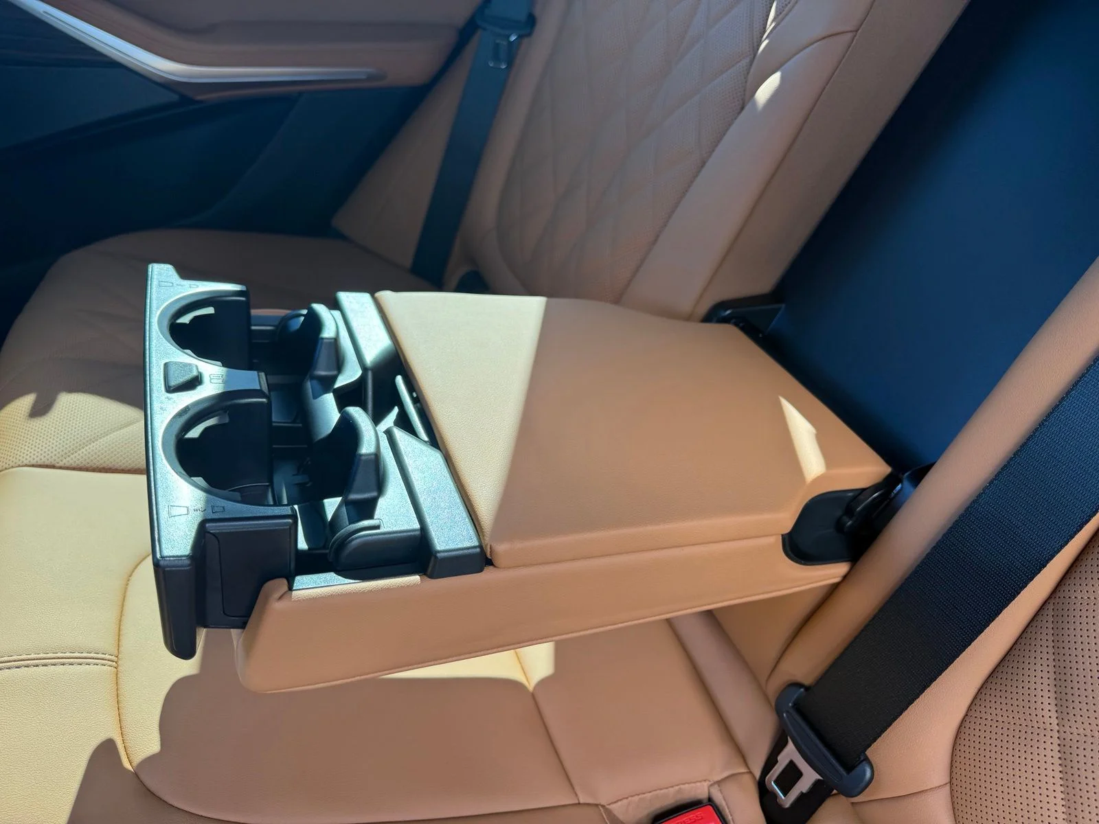 New 2026 Tanzanite Blue II Metallic BMW xDrive40i image 30