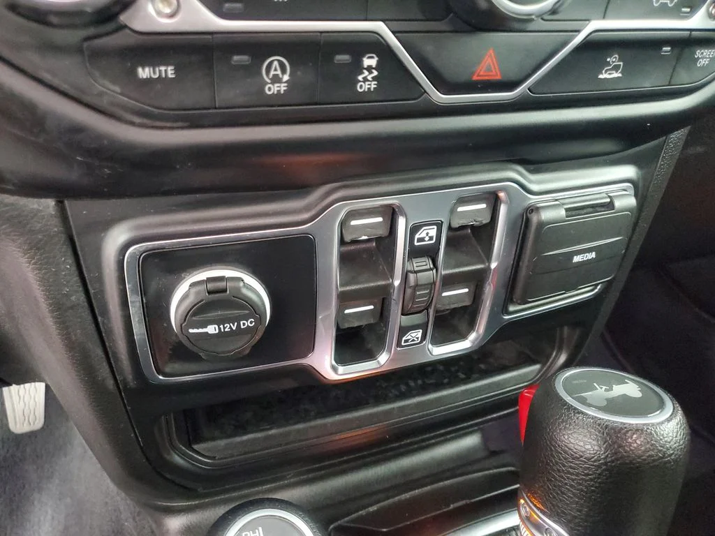 Used 2022 Red Jeep Unlimited Sport S image 18