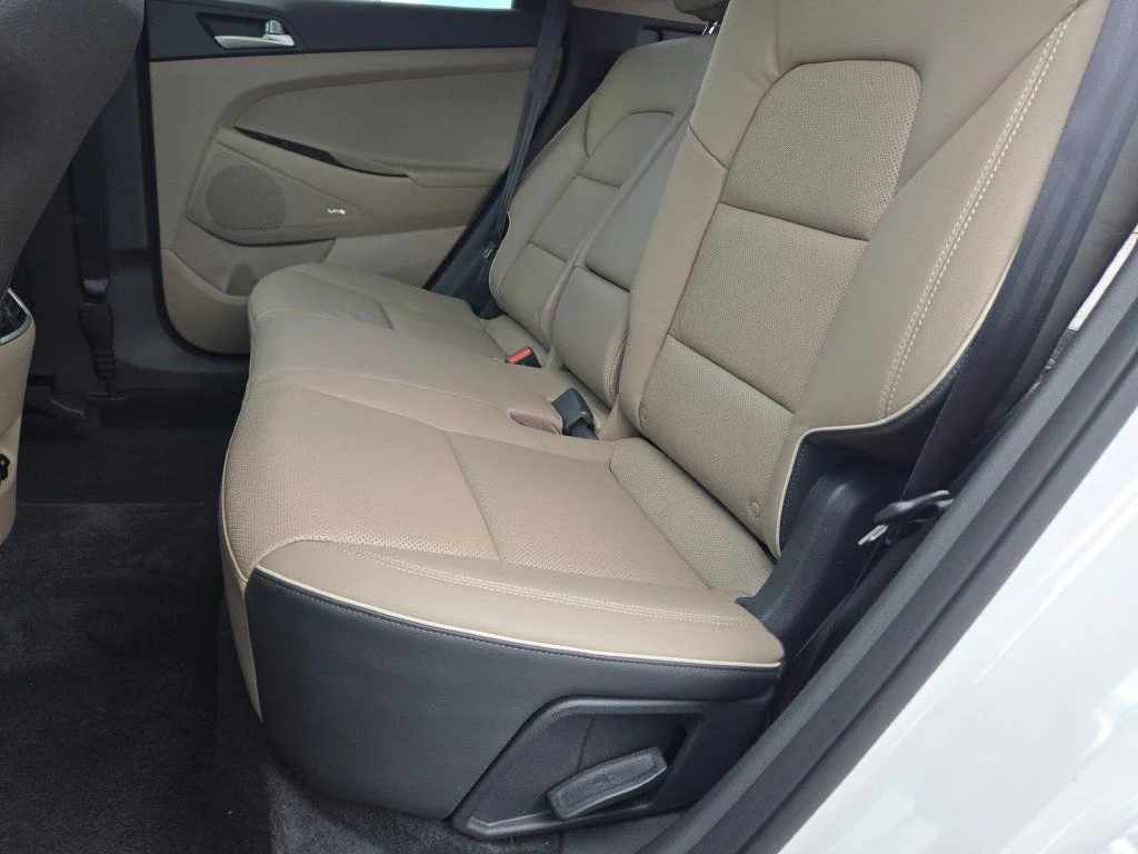 Used 2019 White Hyundai Ultimate image 19