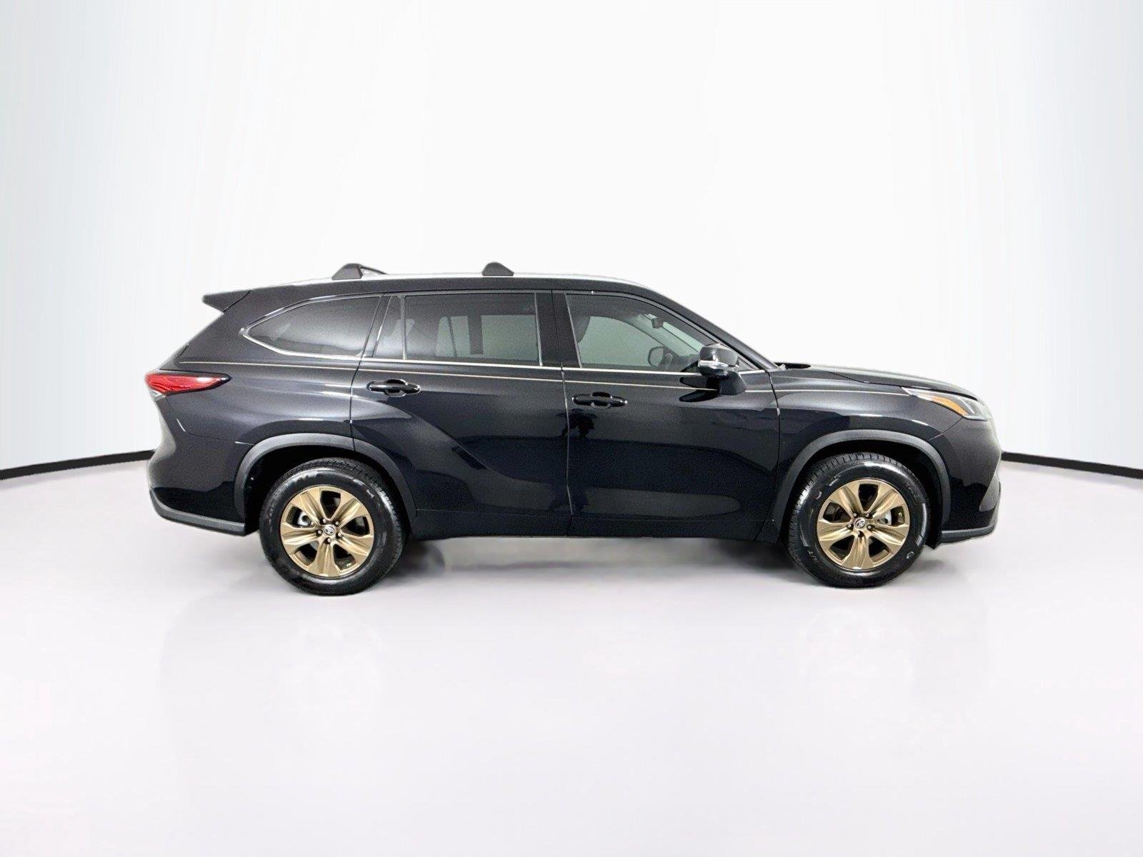 Used 2022 Midnight Black Metallic Toyota Bronze Edition image 10