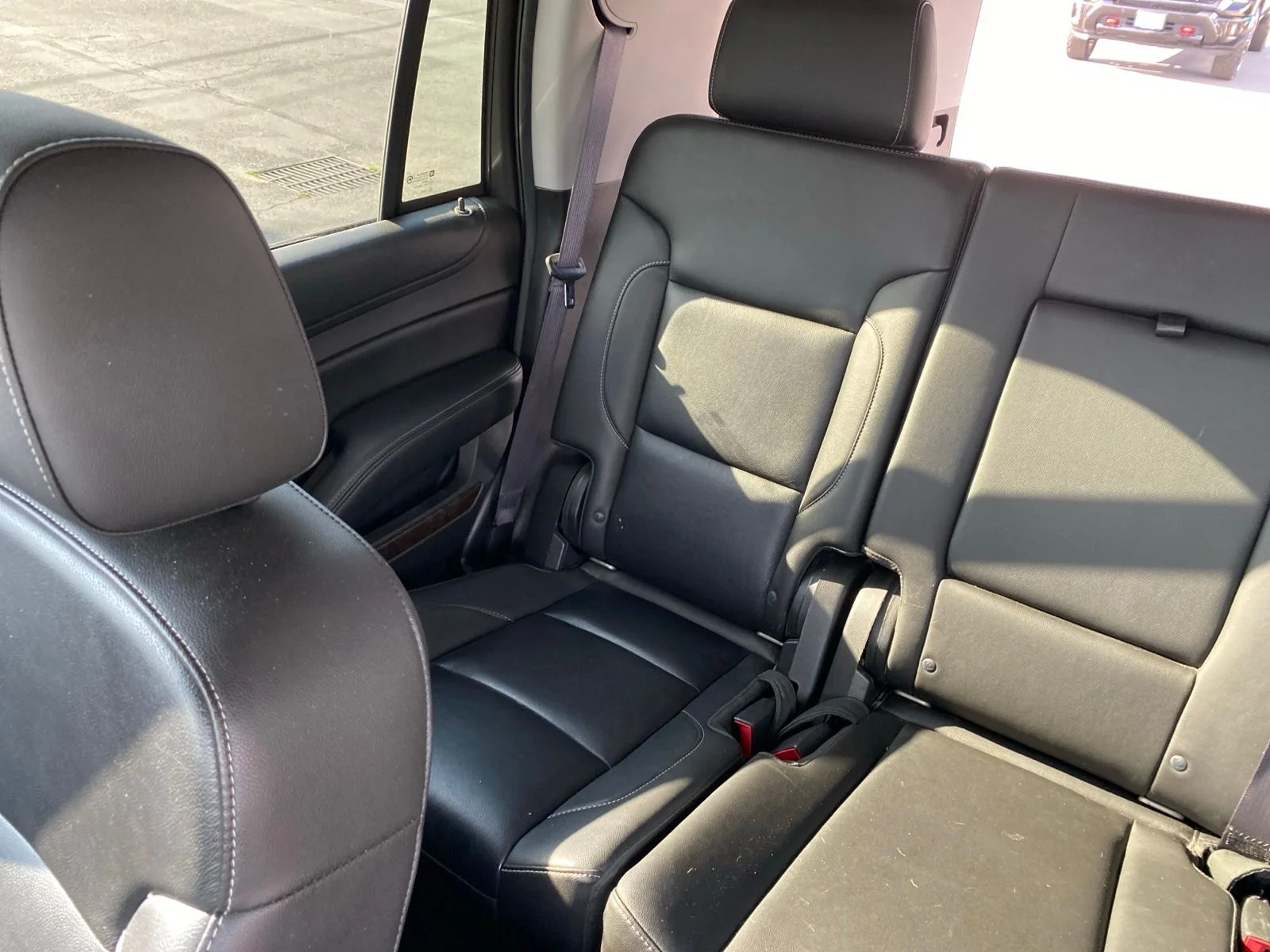 Used 2015 Silver Ice Metallic Chevrolet LT image 9