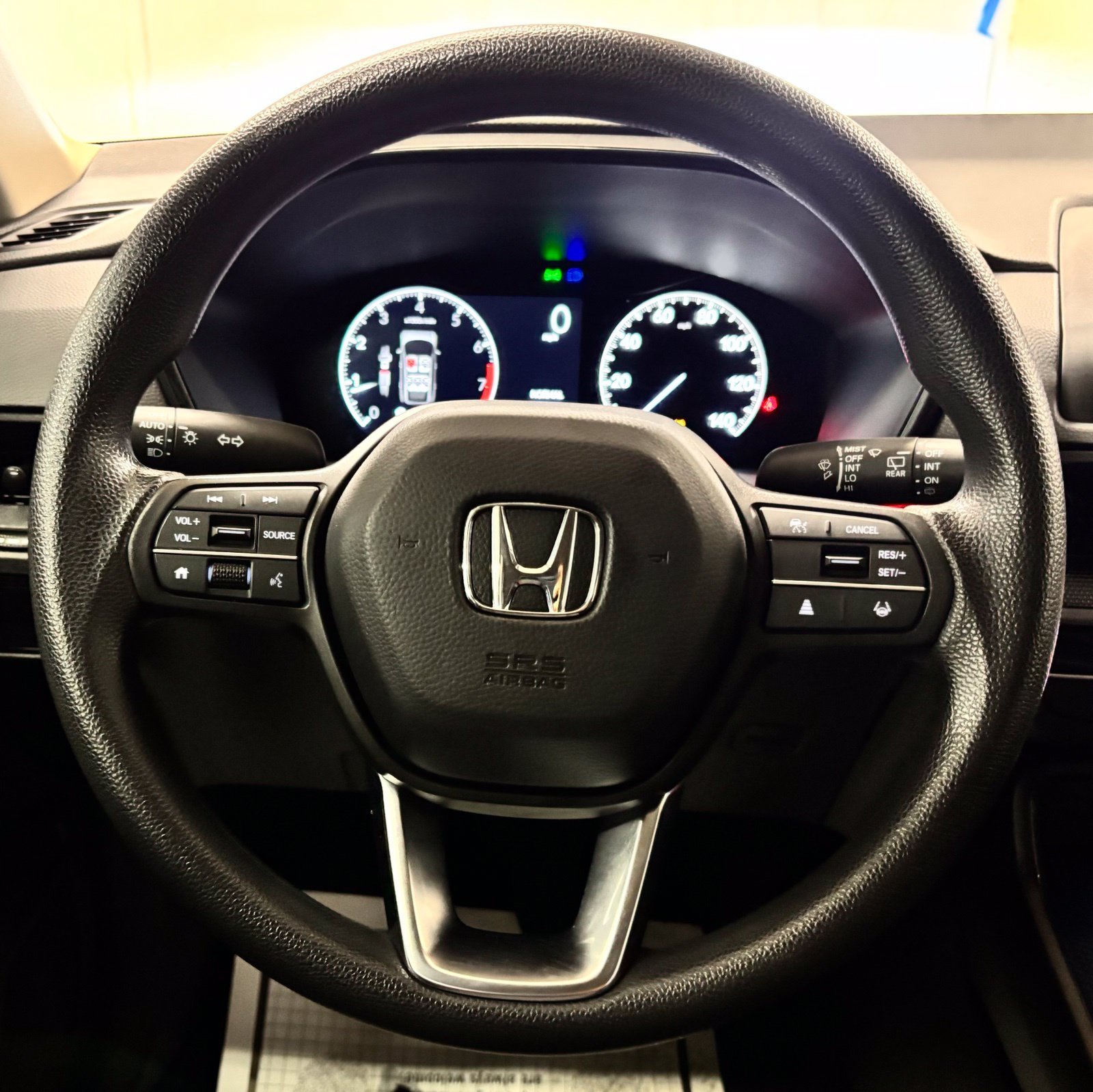 Used 2023  Honda LX image 11