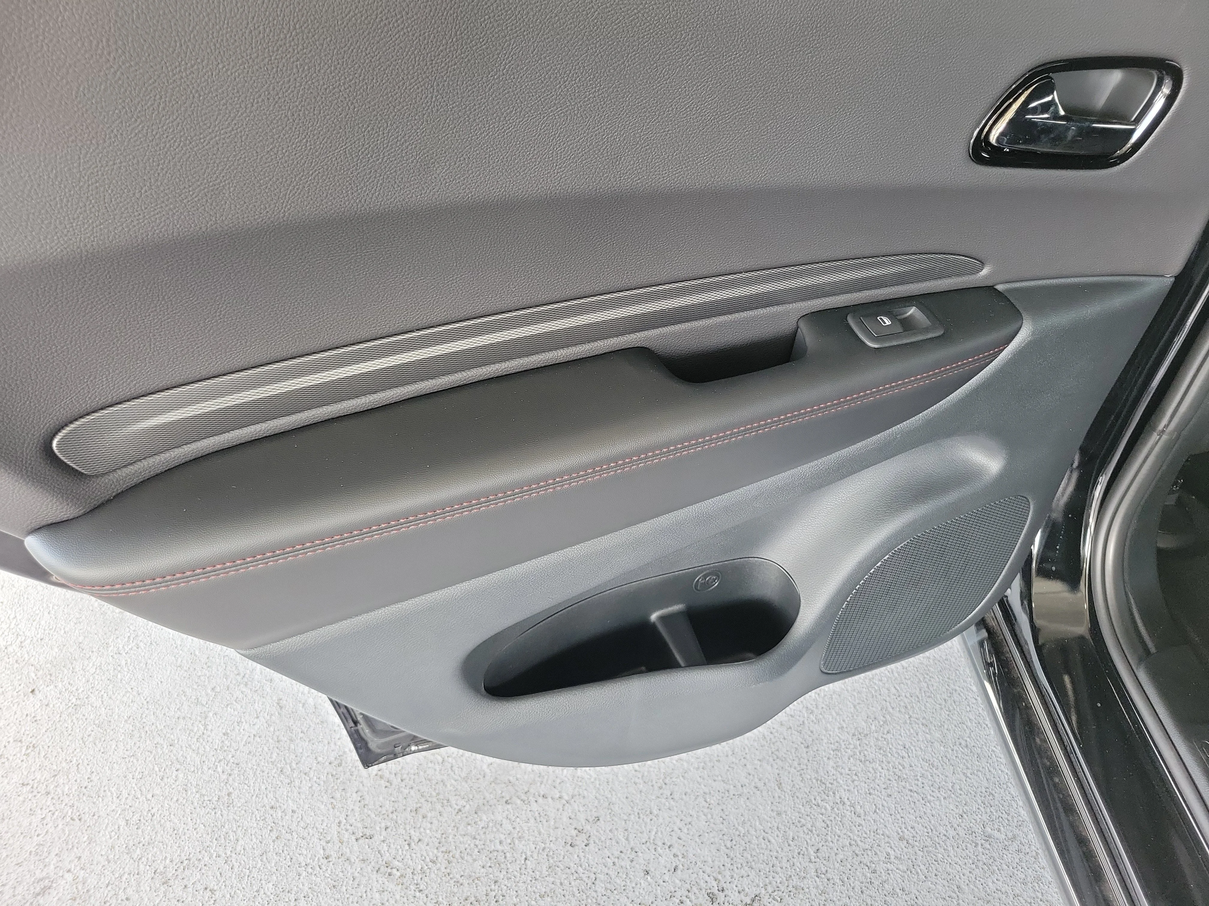 New 2026 Diamond Black Clear-Coat Exterior Paint Dodge GT image 9