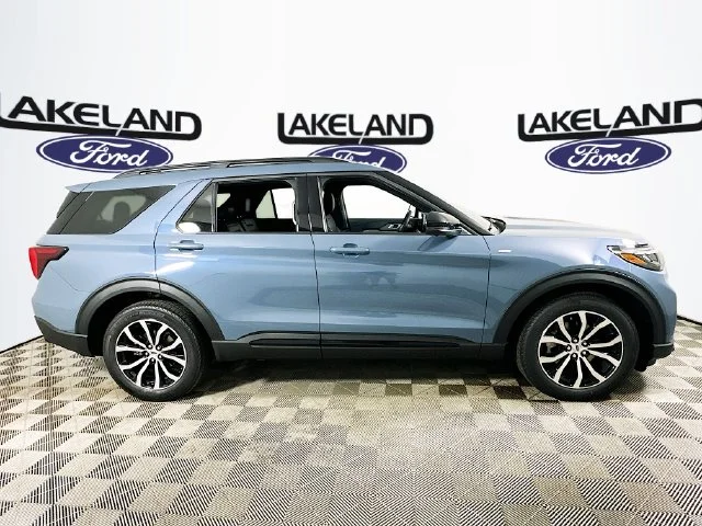 New 2026 Ford Explorer ST-Line