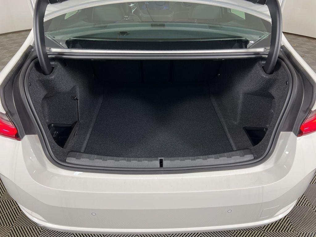New 2026 Alpine White BMW 330i xDrive image 13