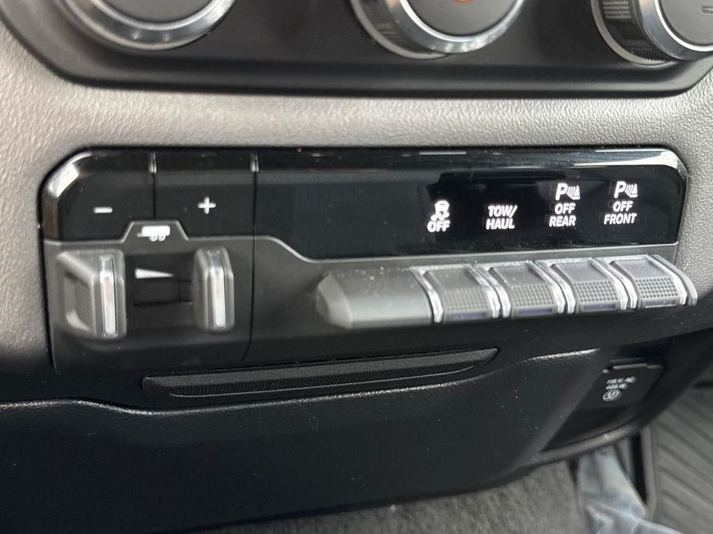 2024 RAM Ram 1500 Pickup Big Horn/Lone Star - Photo 30