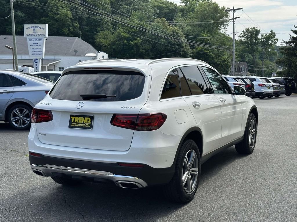 Used 2022 White Mercedes-Benz GLC 300 image 6