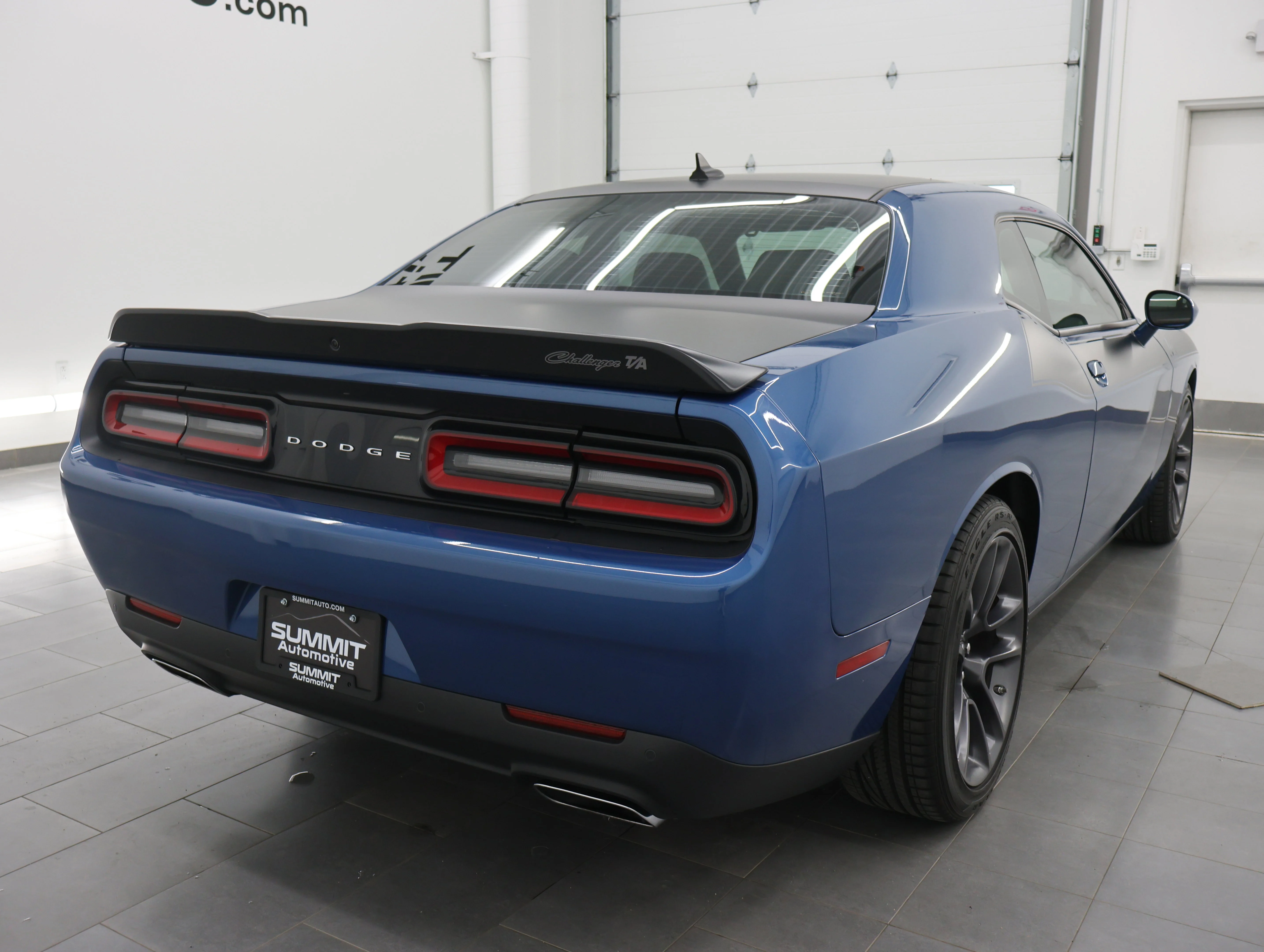 Used 2022 Frostbite Dodge R/T image 5