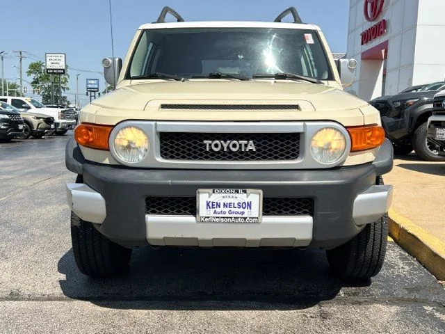 Used 2008  Toyota Base image 2