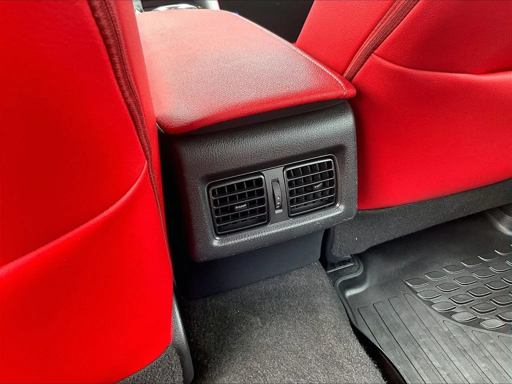 Used 2018 Black Toyota XSE V6 image 28