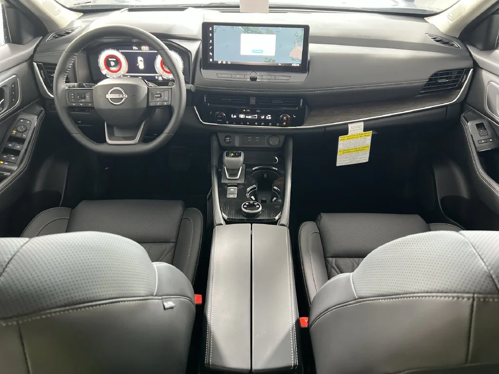 New 2026 Gray Nissan Platinum image 23
