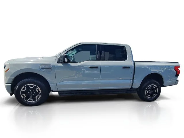 Used 2023 Avalanche Ford Pro image 4