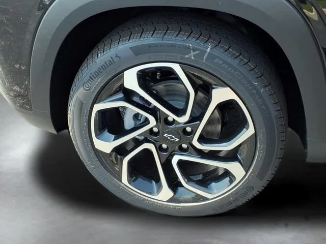 New 2026 Mosaic Black Metallic Chevrolet 2RS image 13
