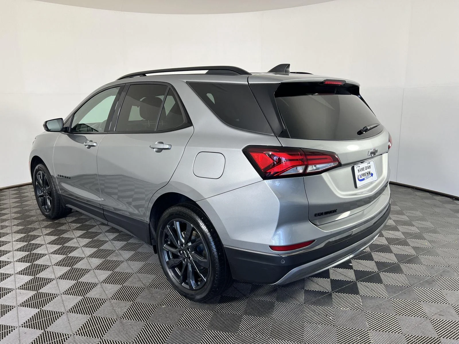Used 2023 Sterling Gray Metallic Chevrolet RS image 27