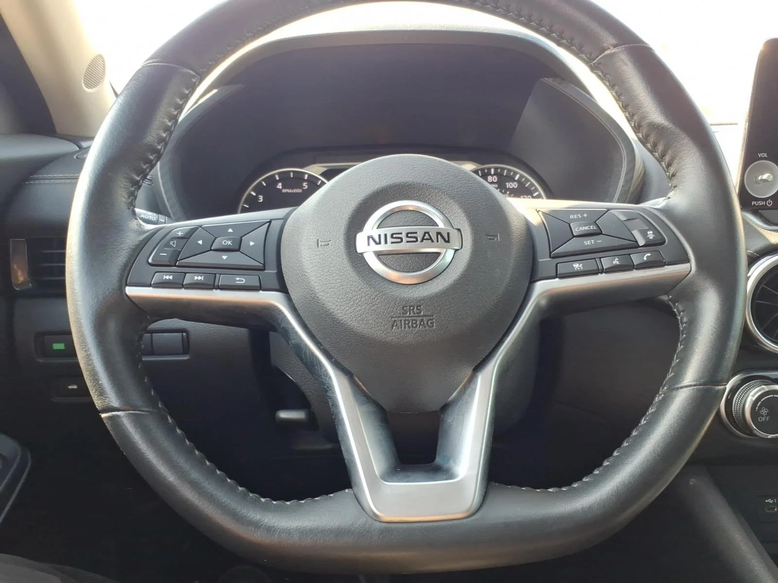 Used 2022 Electric Blue Metallic Nissan SV image 26