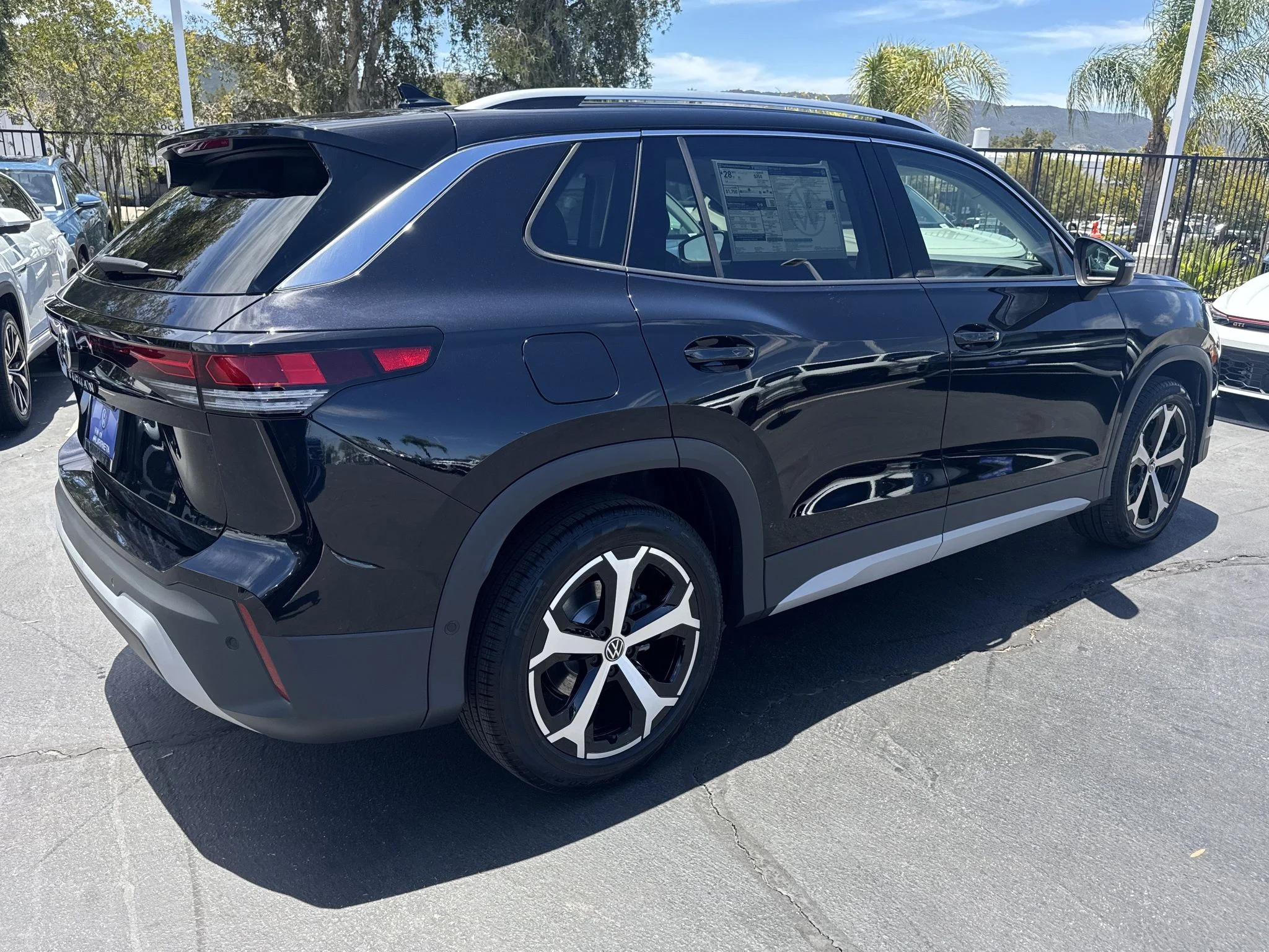 New 2026 Deep Black Pearl Volkswagen SE image 7