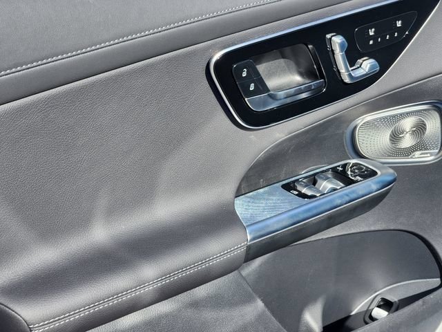 Certified Used 2026  Mercedes-Benz GLC 300 image 10