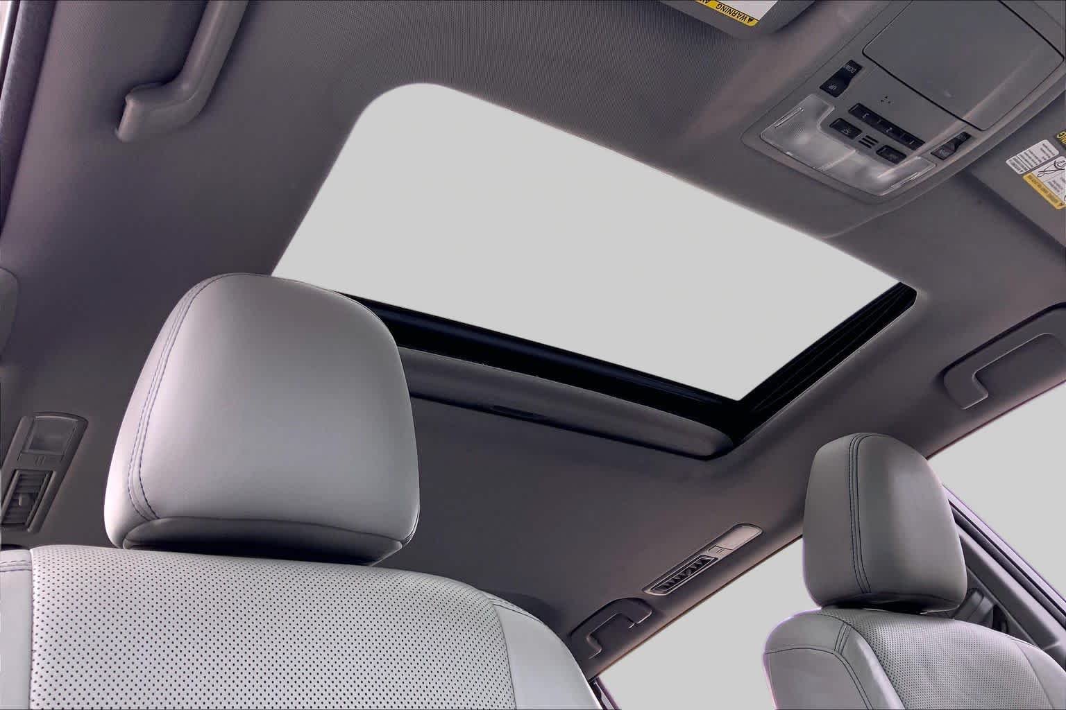 Used 2015 Silver Sky Metallic Toyota Limited image 14