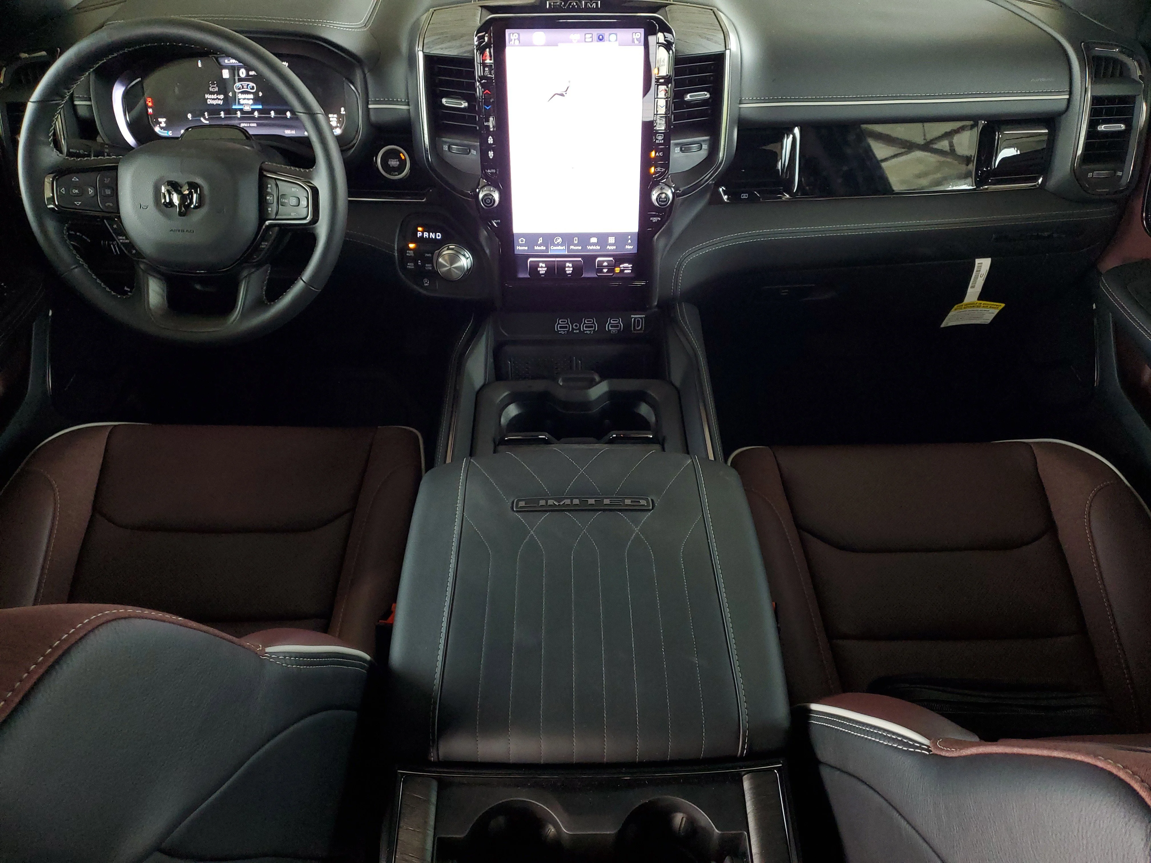 New 2026 Diamond Black Crystal Pearl-Coat Exterior Paint RAM Limited image 10