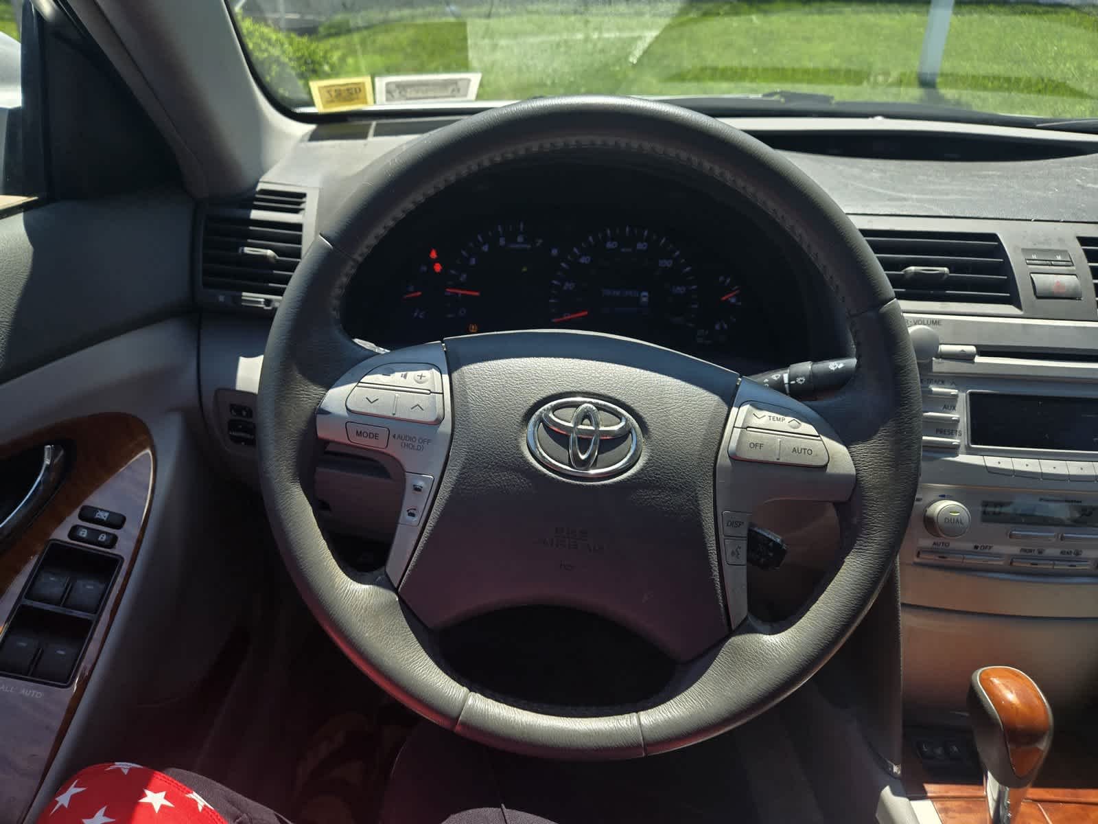 Used 2010 Classic Silver Metallic Toyota XLE image 16