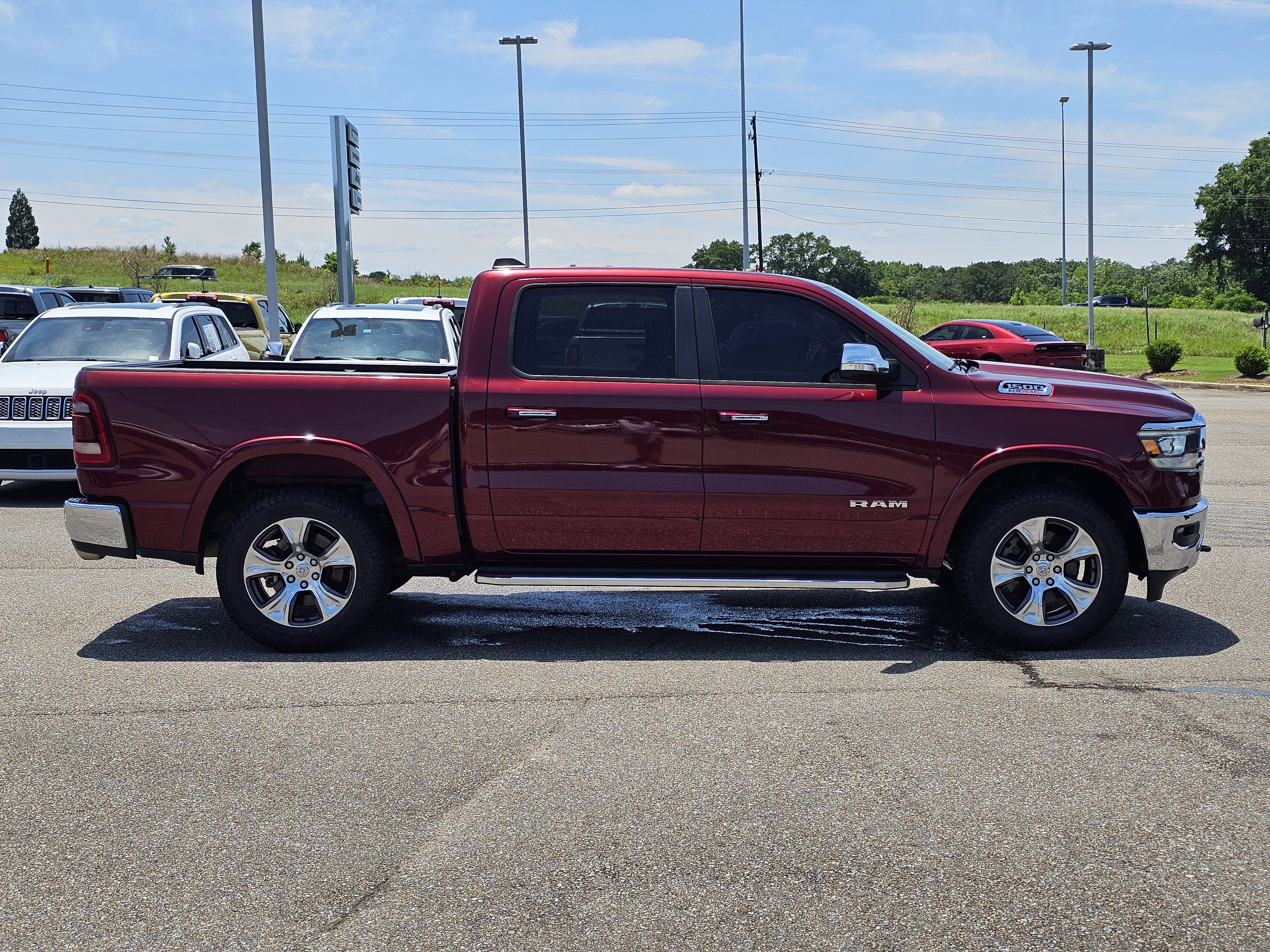 Used 2020 Delmonico Red Pearlcoat Ram Laramie image 8