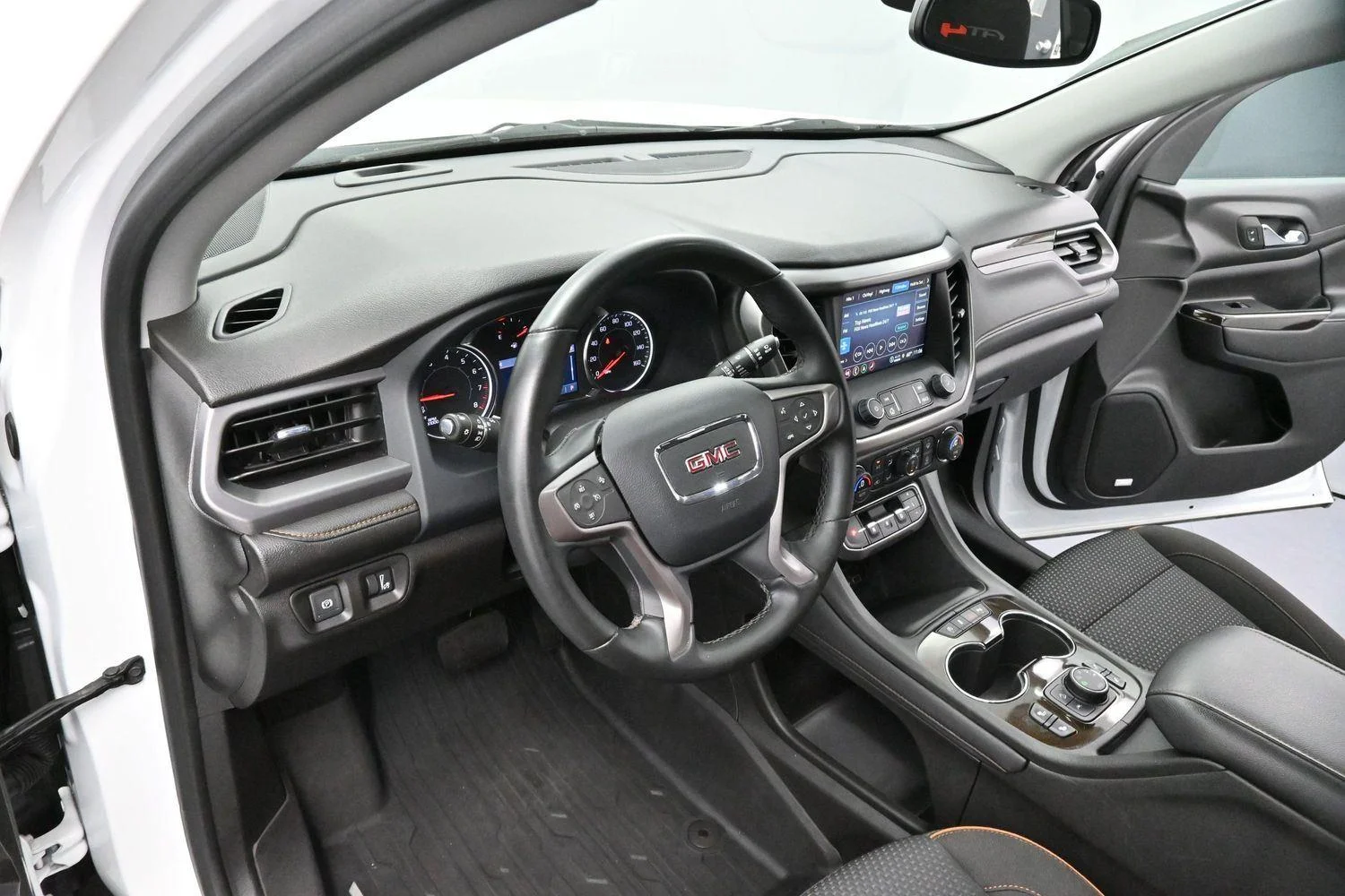 Used 2023 Summit White GMC AT4 image 13