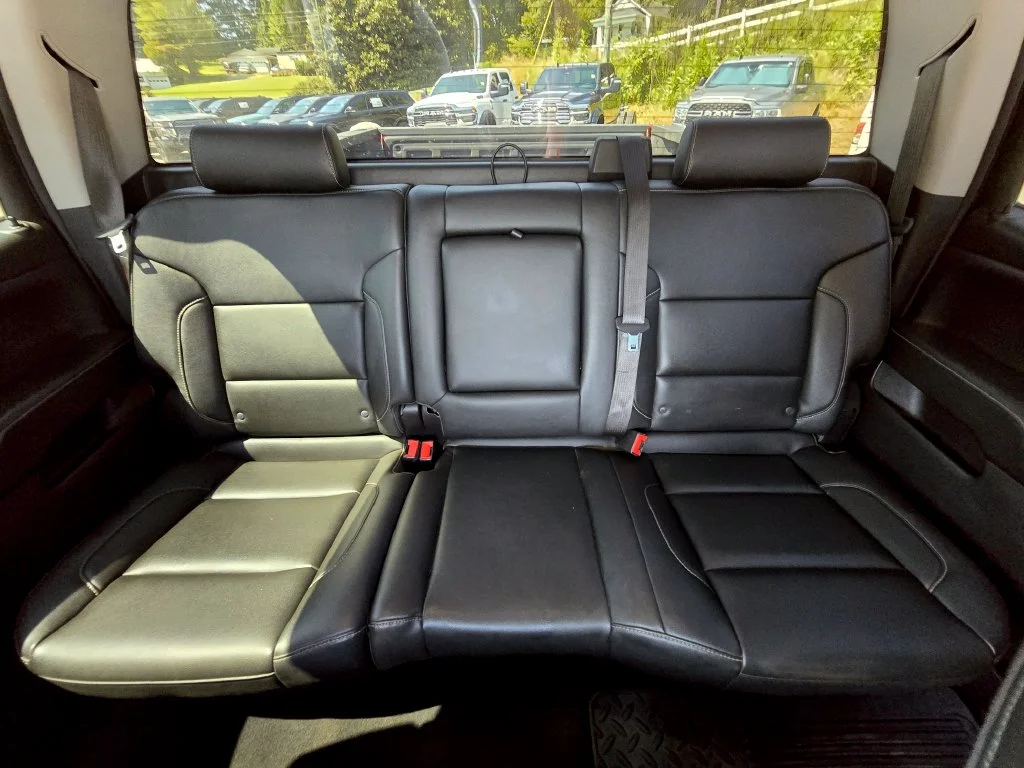 Used 2018 Red Chevrolet LT image 44