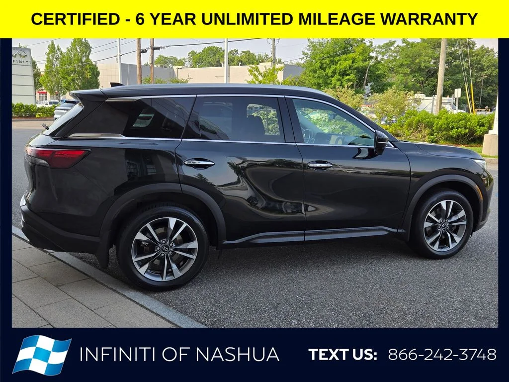 Certified Used 2023 Black INFINITI LUXE image 15