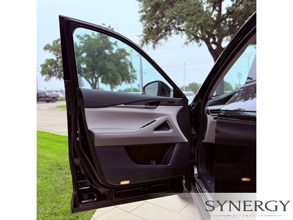 Certified Used 2027 Mineral Black INFINITI LUXE image 24