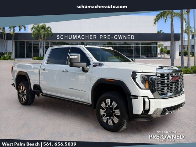 Used 2025 White GMC Denali image 1