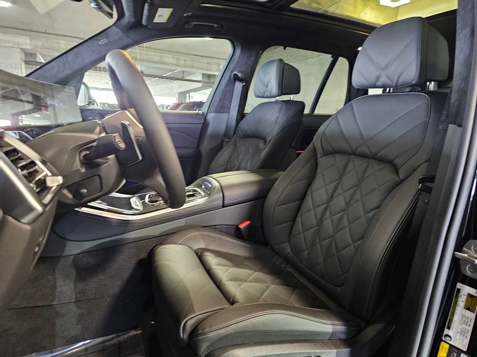 New 2026 Black Sapphire Metallic BMW xDrive50e image 33