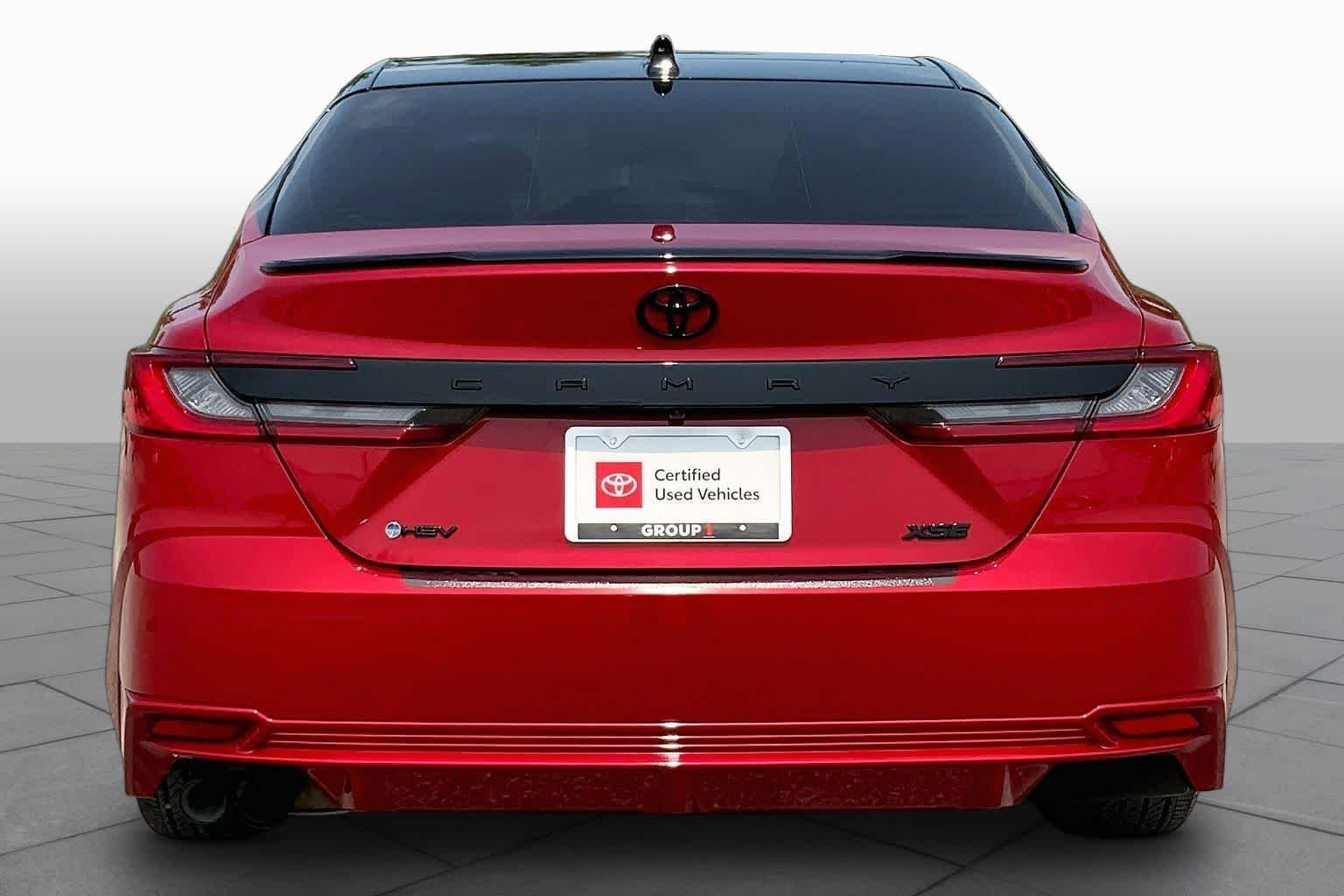 Used 2026 Supersonic Red w/Midnight Black Metallic Roof Toyota XSE image 5