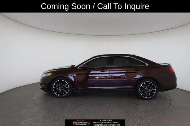 Used 2018 Red Ford SEL image 18
