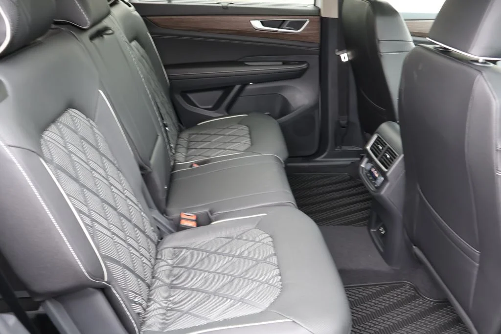 2026 Volkswagen Atlas SEL Premium R-Line - Photo 29