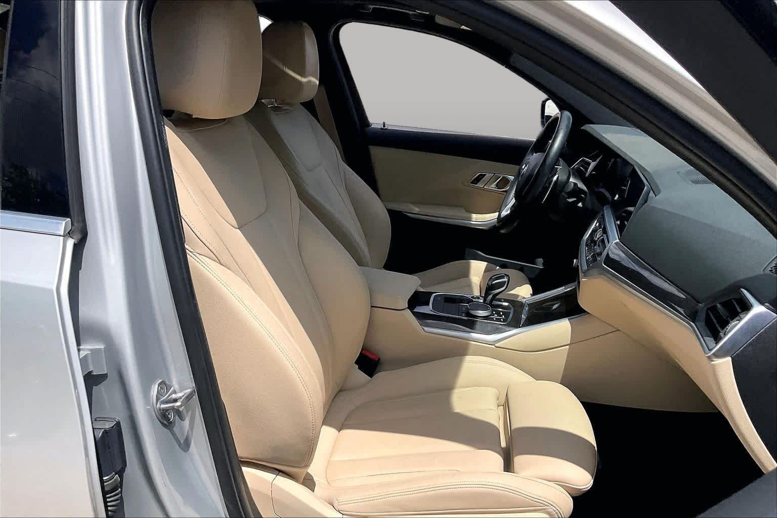 Used 2019 Glacier Silver Metallic BMW 330i image 8